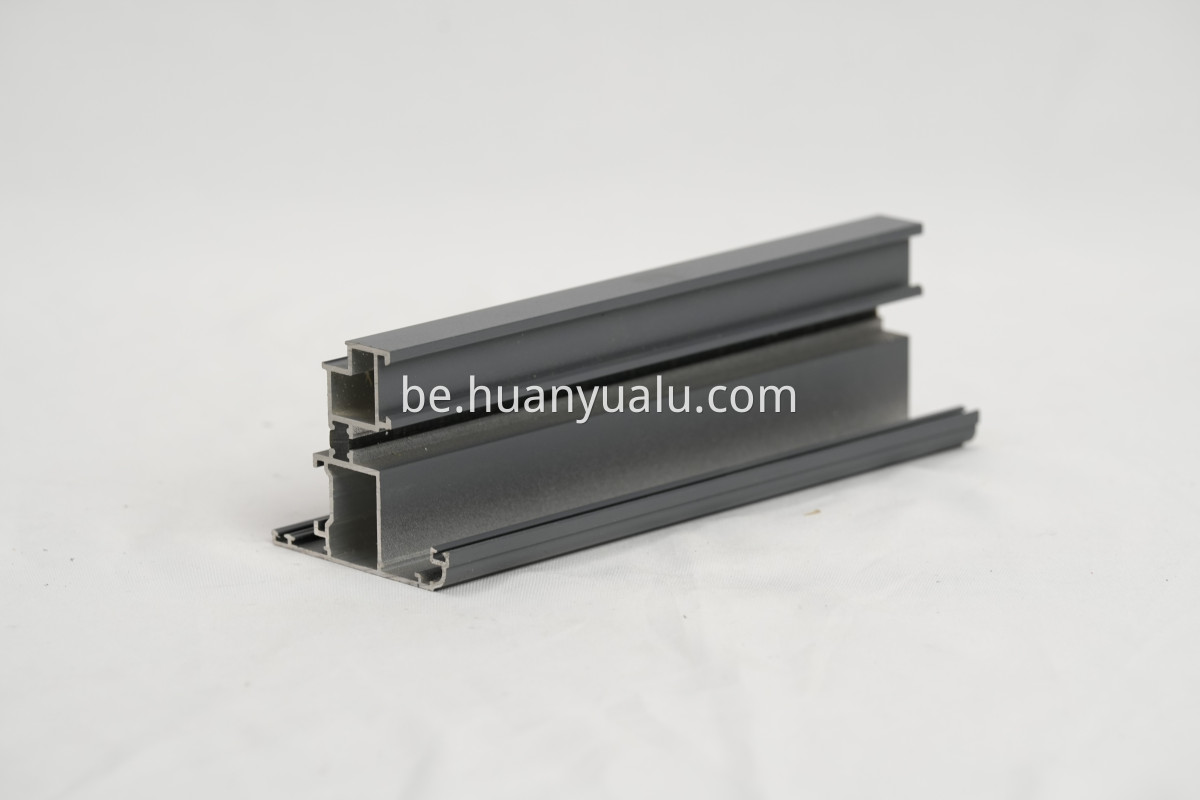 Thermal insulation profiles